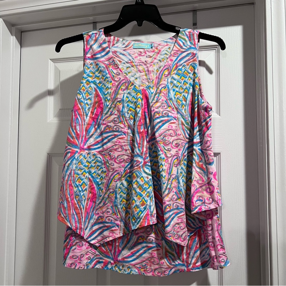 Anthony's Resort Wear Pink Pineapple V-neck Sleeveless Top Women's Size Medium